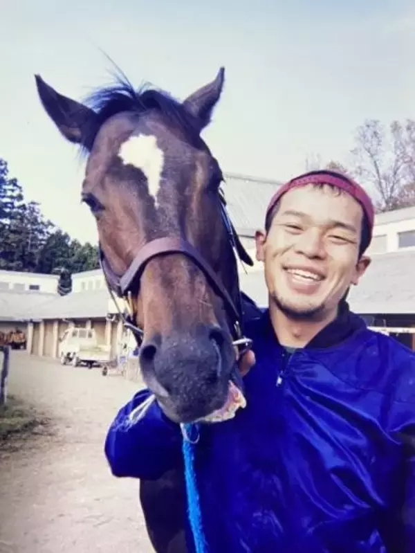 「エルコン」の育成にも携わった元競馬関係者が「ウマ娘」のレースに感動！「スズカの描き方に愛情を感じる」