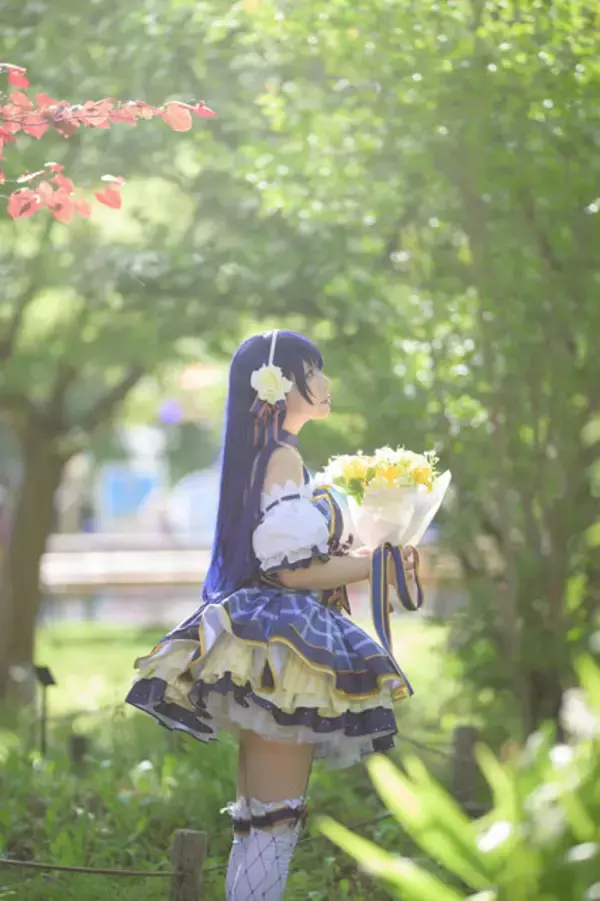 「【コスプレ】今日は「ミニスカートの日」！マリン船長やセーラー戦士など、美脚際立つミニスカを着こなす美女レイヤー7選【写真37枚】」の画像