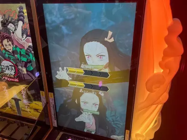 「日輪刀を振れ！『鬼滅の刃 日輪バトルスラッシュ』は刀を振るう感覚が楽しい新作アーケードゲーム【アミューズメント エキスポ2025】」の画像