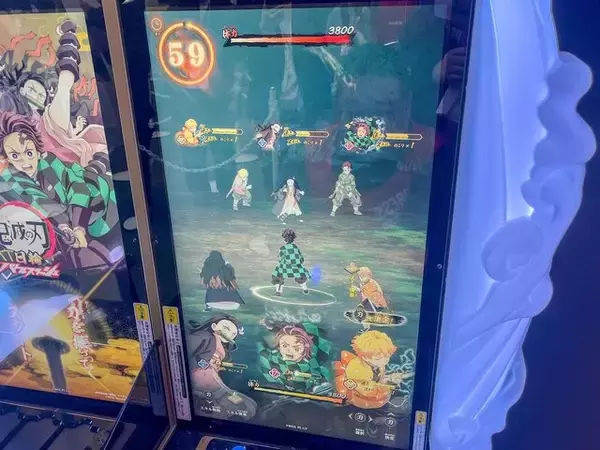 「日輪刀を振れ！『鬼滅の刃 日輪バトルスラッシュ』は刀を振るう感覚が楽しい新作アーケードゲーム【アミューズメント エキスポ2025】」の画像