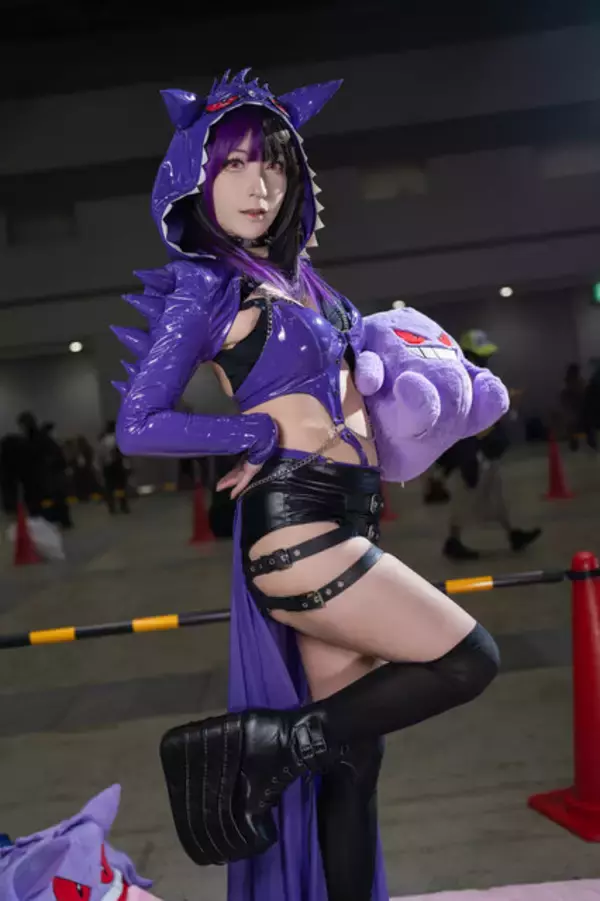 「【コスプレ】2024年の冬コミをプレイバック！『NIKKE』や『ブルアカ』にホロライブまでビックサイトに集った美女レイヤー13選【写真59枚】」の画像