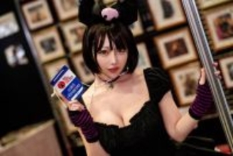【コスプレ】激カワの「クロミ」コーデでお出迎えの店員さんにドキドキ！弾けんばかりの美ボディと大きな瞳に見惚れてしまう【写真6枚】