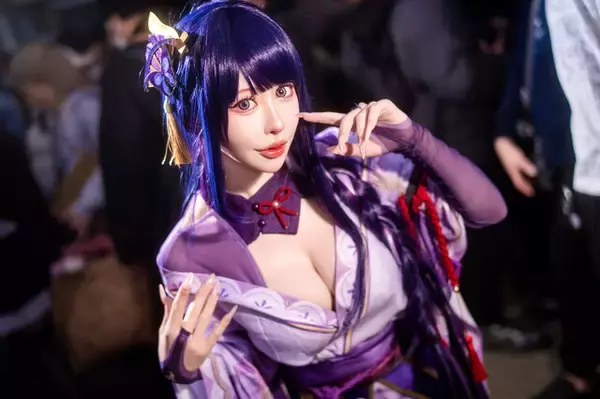 【コスプレ】抜群のスタイル×妖艶な微笑みの色気がハンパない！人気美女レイヤー・白田まいの『原神』雷電将軍が美しすぎた【写真8枚】