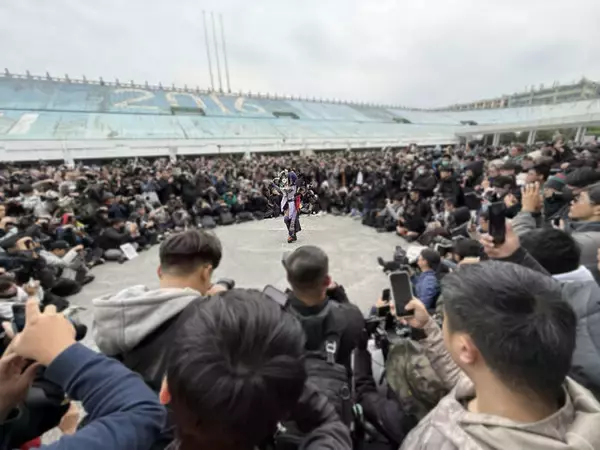 「【コスプレ】抜群のスタイル×妖艶な微笑みの色気がハンパない！人気美女レイヤー・白田まいの『原神』雷電将軍が美しすぎた【写真8枚】」の画像