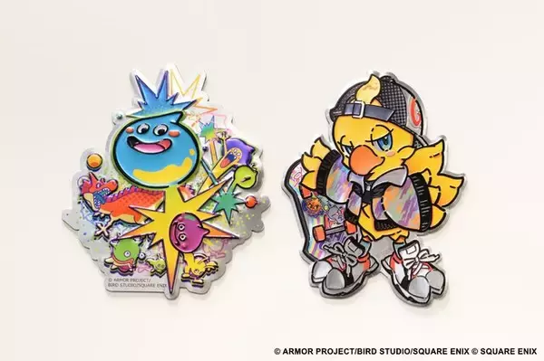 「カラフルでスタイッシュ！スクエニ公式ショップで渋谷をイメージした“スライム&チョコボ”アルミマグネットが発売」の画像
