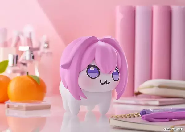 「『勝利の女神：NIKKE』の謎生物「DORO」が貯金箱になった！両手に乗るほどの大きめサイズ」の画像