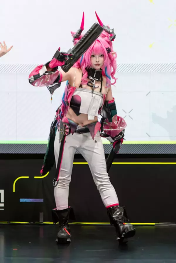 「【コスプレ】リリースが待ち遠しい『アークナイツ:エンドフィールド』の雰囲気が抜群！見ているだけで期待感が高まる美女レイヤーまとめ【写真21枚】」の画像