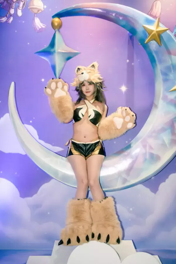 「【コスプレ】おへそがセクシーな英雄や小悪魔サイバー、もこもこ雪国娘まで！「台北ゲームショウ2026」美麗レイヤー17選【写真50枚】」の画像