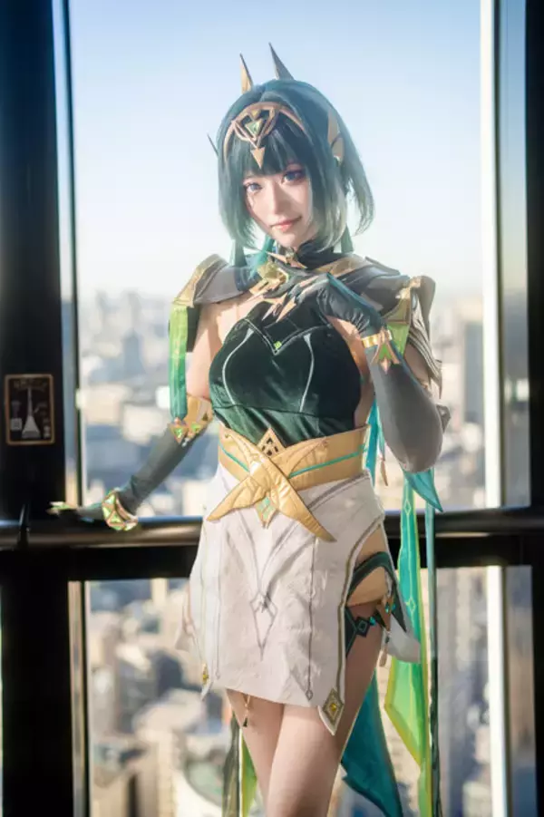 「【コスプレ】スラリとした美脚と大きな瞳に吸い込まれそう！中国人気レイヤーの『原神』ネフェルの可愛さを目に焼き付けよ【写真8枚】」の画像