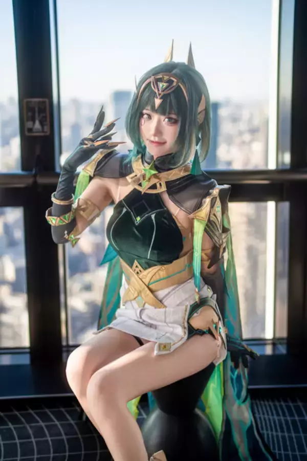 「【コスプレ】スラリとした美脚と大きな瞳に吸い込まれそう！中国人気レイヤーの『原神』ネフェルの可愛さを目に焼き付けよ【写真8枚】」の画像