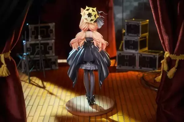 「ふんわり微笑む表情がカワイイ！『ブルアカ』よりマリーが「アイドル」姿で立体化―交換パーツ「とじ目顔」も付属」の画像