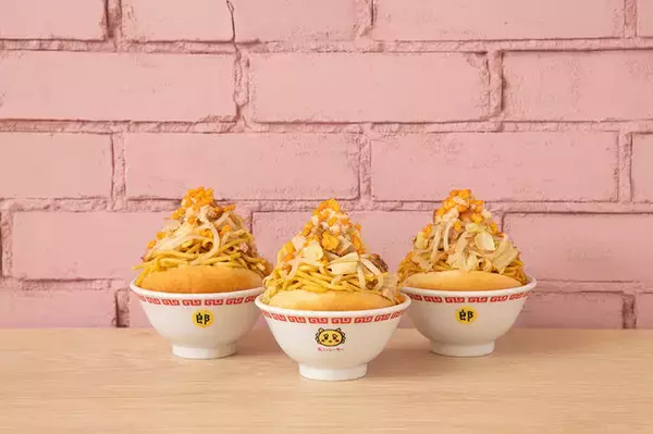 「常設店舗「ちいかわベーカリー」がオープン！食べるのがもったないほど可愛いメニュー、”朗ラーメン”までパンで再現！」の画像
