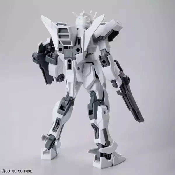 「ガンプラの“塗装挑戦”に最適！「EG ビルドストライク エクシードギャラクシー」のペインティングモデルが12月27日発売」の画像