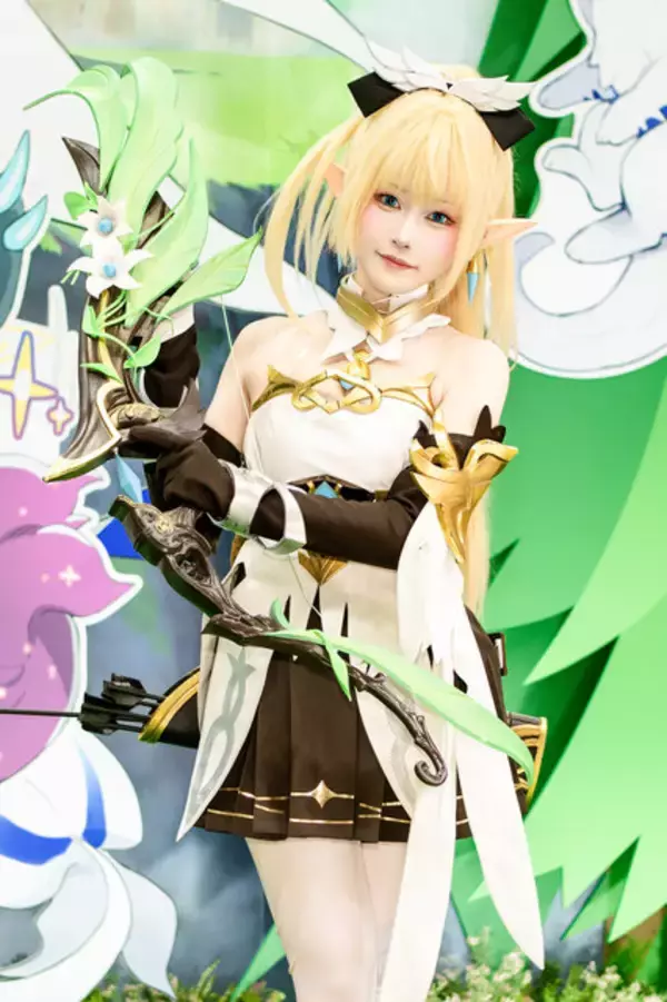 「【コスプレ】まさに百花繚乱の美しさ！『NIKKE』や『アズールプロミア』など「コミケ107」を彩った美女レイヤー15選【写真34枚】」の画像