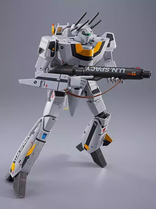 「「マクロス」より「DX超合金 VF-1S バルキリー ロイ・フォッカースペシャル」がリバイバルVer.として登場！TV版再現の丸指手首パーツを追加」の画像