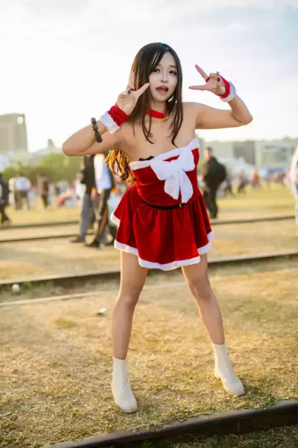 「【コスプレ】オーバーイーツ配達員から『NIKKE』、ミリタリーガールまで百花繚乱！台湾第二の都市で発見した美女レイヤー8選【写真33枚】」の画像