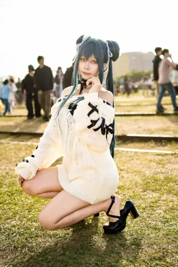 「【コスプレ】オーバーイーツ配達員から『NIKKE』、ミリタリーガールまで百花繚乱！台湾第二の都市で発見した美女レイヤー8選【写真33枚】」の画像