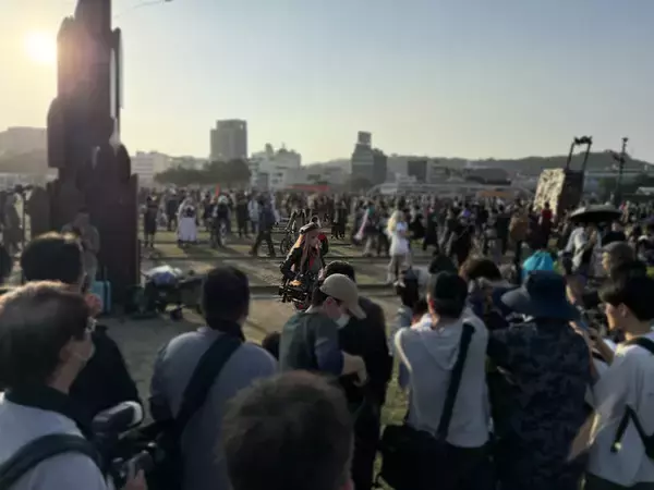 「【コスプレ】オーバーイーツ配達員から『NIKKE』、ミリタリーガールまで百花繚乱！台湾第二の都市で発見した美女レイヤー8選【写真33枚】」の画像