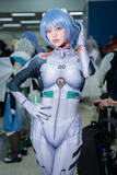 「【コスプレ】プラグスーツ姿の「綾波レイ」が美しすぎる！スレンダーなフィギュア体型の再現度が素晴らしく、キャラの雰囲気も抜群【写真9枚】」の画像3