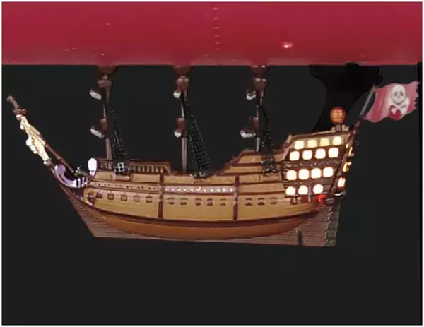 「女海賊エメラルダスの宇宙海賊船「クイーン・エメラルダス号」が立体化！全長約84.5cmの船体にはスライド・発光・音声ギミック盛りだくさん」の画像