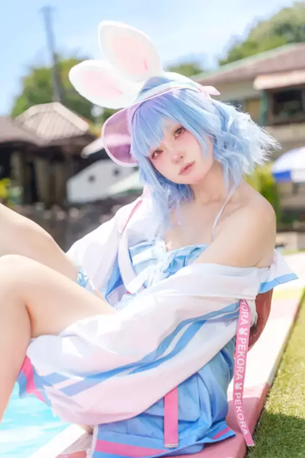 「【コスプレ】1月12日は「ホロライブ」兎田ぺこらの誕生日！通常衣装からキョンシーまでキュートすぎる美女レイヤーまとめ【写真36枚】」の画像