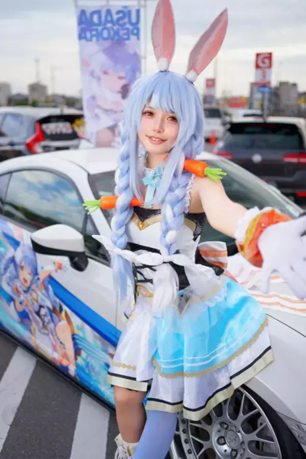 「【コスプレ】1月12日は「ホロライブ」兎田ぺこらの誕生日！通常衣装からキョンシーまでキュートすぎる美女レイヤーまとめ【写真36枚】」の画像