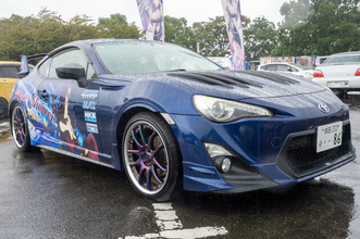 『ウマ娘』の痛車が集結！雨に負けない躍動感を放つ【第九回 天下無双 東西最強痛車決戦 フォトレポ】