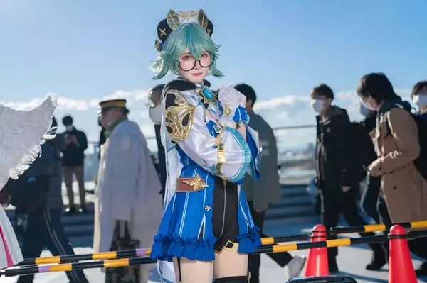 「【コスプレ】メガネがめっちゃ似合う！内向的で恥ずかしがり屋な雰囲気まで再現した『原神』スクロースが可愛い【写真10枚】」の画像