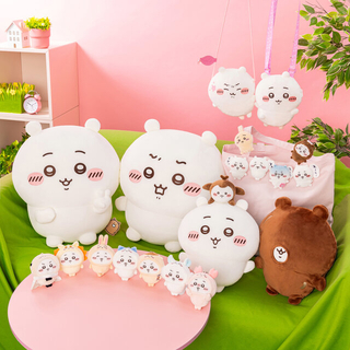 オンラインくじ「ちいかわだらけくじ」が衝撃ラインナップ！ぬいぐるみやポシェットまで、“全部ちいかわ尽くし”