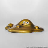 「『ドラクエ』40周年記念グッズがエモい！ロト装備やスライムたちのずっしり重いメタルフィギュアが、歴史を印象付ける特別カラーに」の画像4