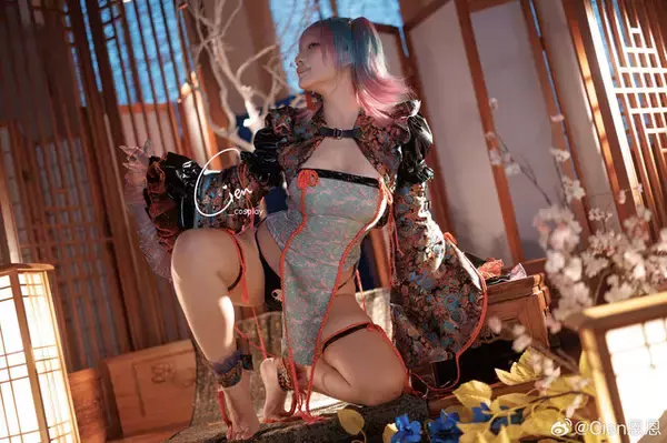 「【いいお尻の日】曲線美を追求する求道者に捧ぐ！あらゆる角度から美尻で魅せる美女コスプレイヤーまとめ【写真32枚】」の画像