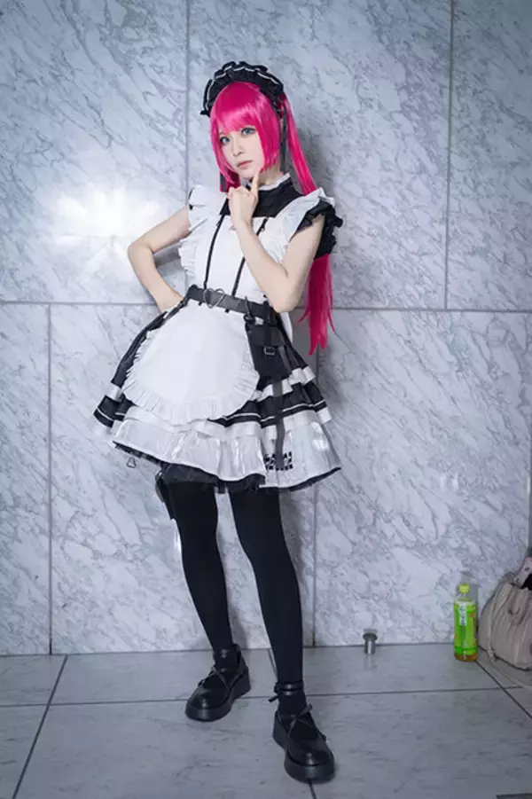 「サイバーメイドが未来的な美しさを放つ！ 注目レイヤー・やもはちこ【写真11枚】」の画像