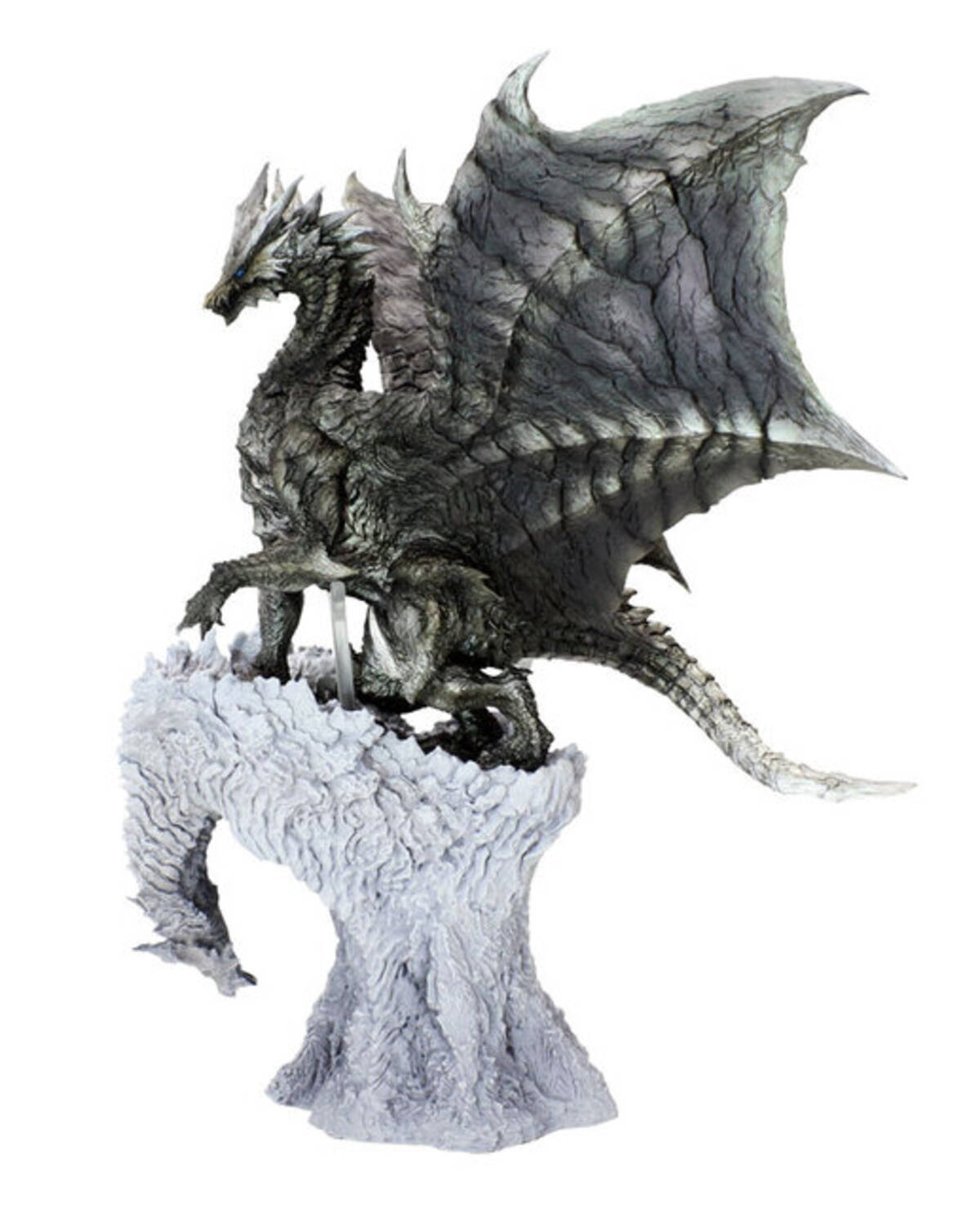モンハン』「クシャルダオラ」「テオ・テスカトル」の高級フィギュアが 
