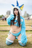 「【コスプレ】曲線美豊かなド迫力ボディは必見！『ポケモン』シャワーズの夏衣装が寒さに負けない美しさでした【写真8枚】」の画像4