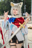 「【コスプレ】“フブキング”の愛称に偽りなし！剣を持ちマントを羽織ったフブさんが可愛いのにやたらとかっこいいー人気レイヤー・有宮ひすい【写真8枚】」の画像3
