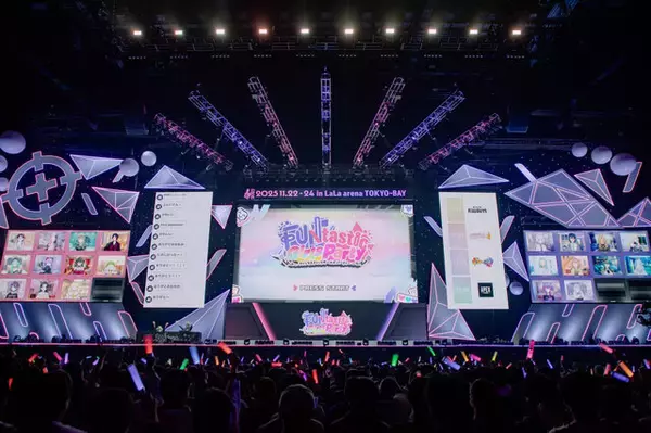 「ぶいすぽっ！フェス 2025に行ってきた―ゲーム、ライブ、展示…“お祭り”の熱狂に包まれた現地の様子を写真で紹介」の画像