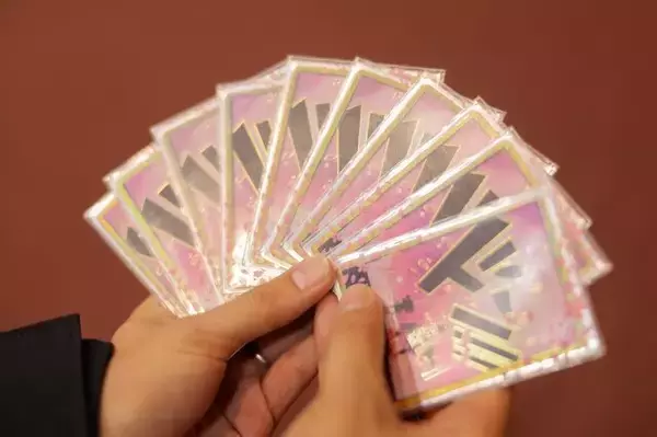 「カートン買いで300万円！？2025年は「“推し”カードゲーム」にいくら使いましたか？【特別企画】」の画像