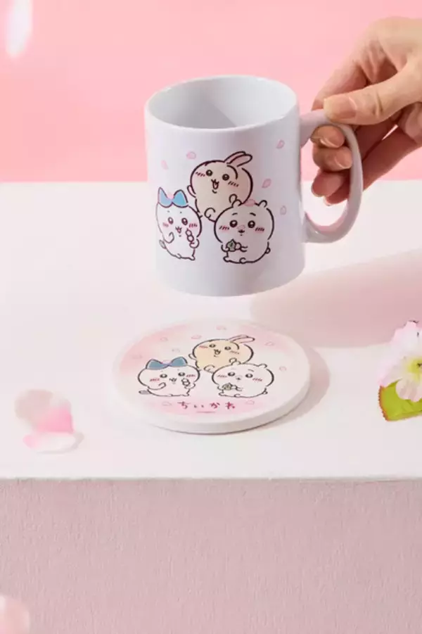 「お花見しよッ！「ちいかわ」“わ～い・・・”とはしゃぐハチワレたちなど春デザイン全4種がTalking Heads ODMに追加」の画像