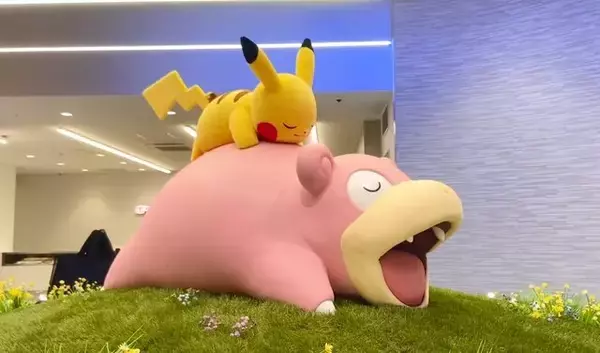 「「今、動いた！？！」 ピカチュウとヤドンが“呼吸する”リアル展示に驚きの声　円谷プロ関係者が手がけた技術に「かがくのちからってすげー！」」の画像