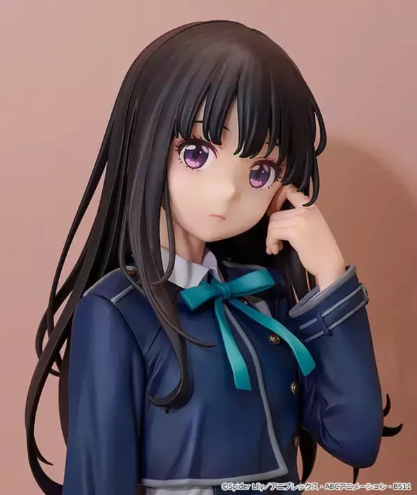 「「リコリコ」キービジュがモチーフ！「錦木千束/井ノ上たきな」フィギュアが予約受付開始、髪やスカートなど躍動感にあふれる仕上がり」の画像