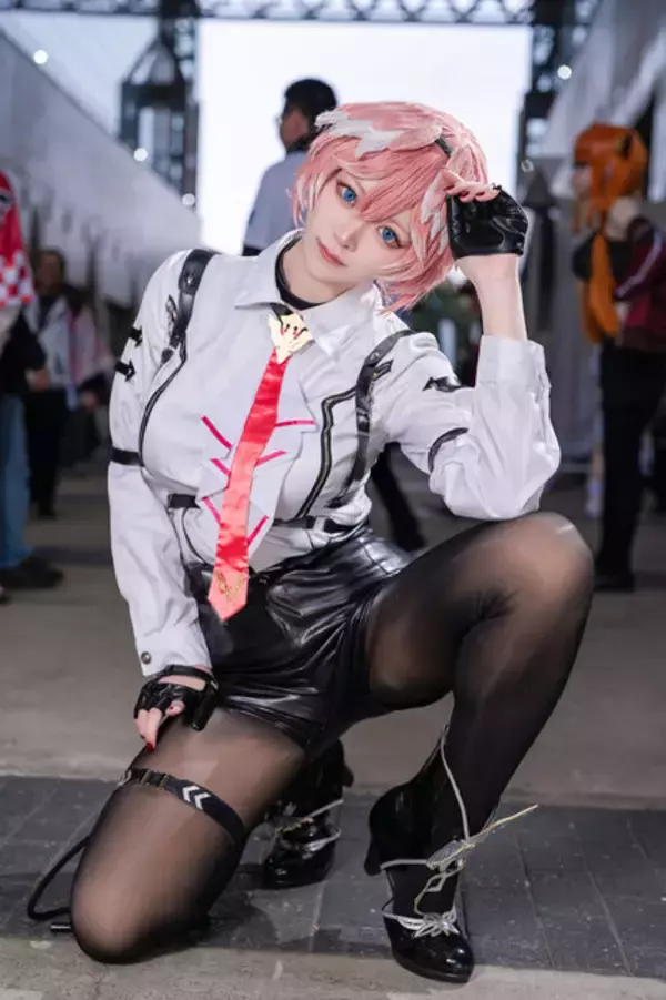 「【コスプレ】「hololive SUPER EXPO 2025」開催！船長にみこち、莉々華社長までホロメンを愛する美女レイヤー11選【写真51枚】」の画像