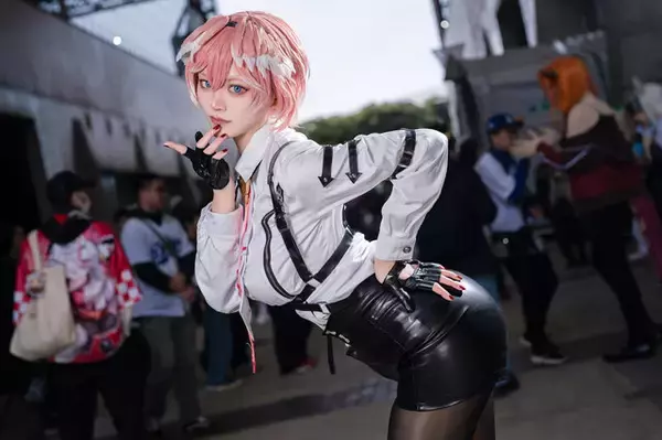 「【コスプレ】「hololive SUPER EXPO 2025」開催！船長にみこち、莉々華社長までホロメンを愛する美女レイヤー11選【写真51枚】」の画像