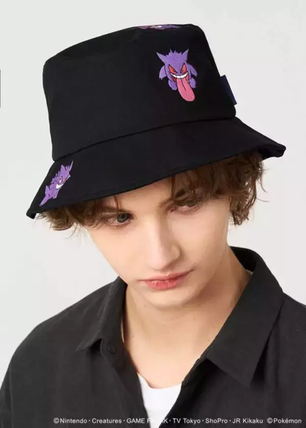 「グラニフ『ポケモン』コラボコレクションが10月7日発売！ゲンガーやミミッキュたちゴーストタイプのイラスト、ワンポイントアートをデザイン」の画像