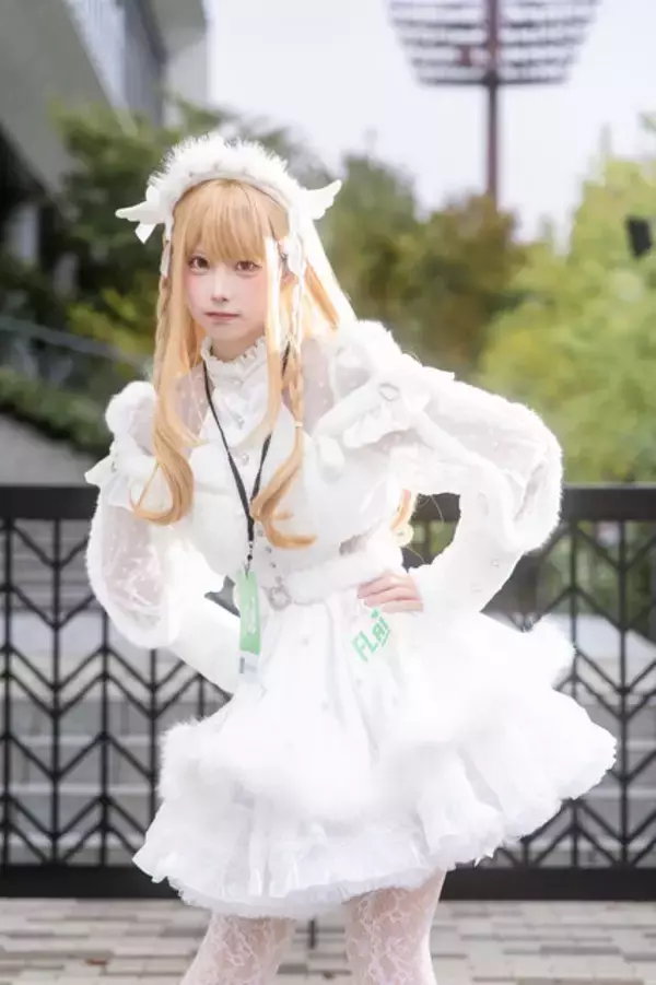 「【コスプレ】白い柔肌に細いウエストが美しい『鳴潮』ガルブレーナ！バイオやミサミサまで「池ハロ2025」美麗レイヤー8選【写真42枚】」の画像