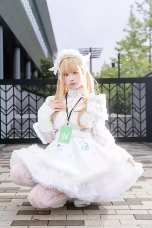 「【コスプレ】白い柔肌に細いウエストが美しい『鳴潮』ガルブレーナ！バイオやミサミサまで「池ハロ2025」美麗レイヤー8選【写真42枚】」の画像