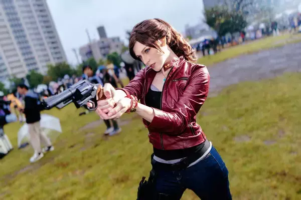 「【コスプレ】白い柔肌に細いウエストが美しい『鳴潮』ガルブレーナ！バイオやミサミサまで「池ハロ2025」美麗レイヤー8選【写真42枚】」の画像