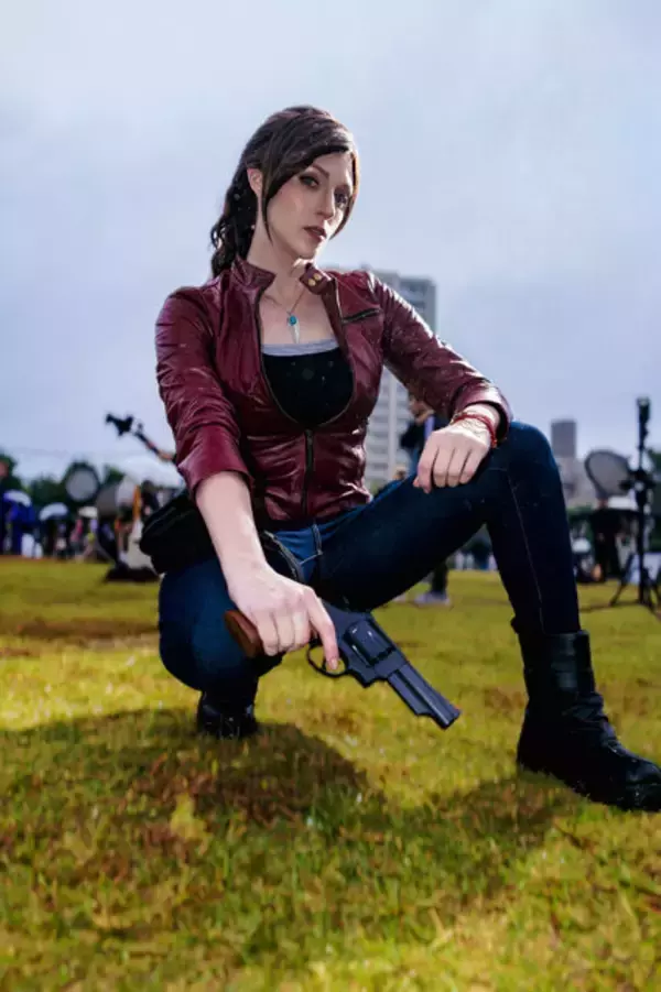 「【コスプレ】白い柔肌に細いウエストが美しい『鳴潮』ガルブレーナ！バイオやミサミサまで「池ハロ2025」美麗レイヤー8選【写真42枚】」の画像