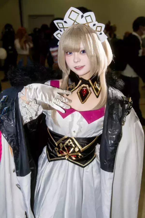 「【コスプレ】白い柔肌に細いウエストが美しい『鳴潮』ガルブレーナ！バイオやミサミサまで「池ハロ2025」美麗レイヤー8選【写真42枚】」の画像