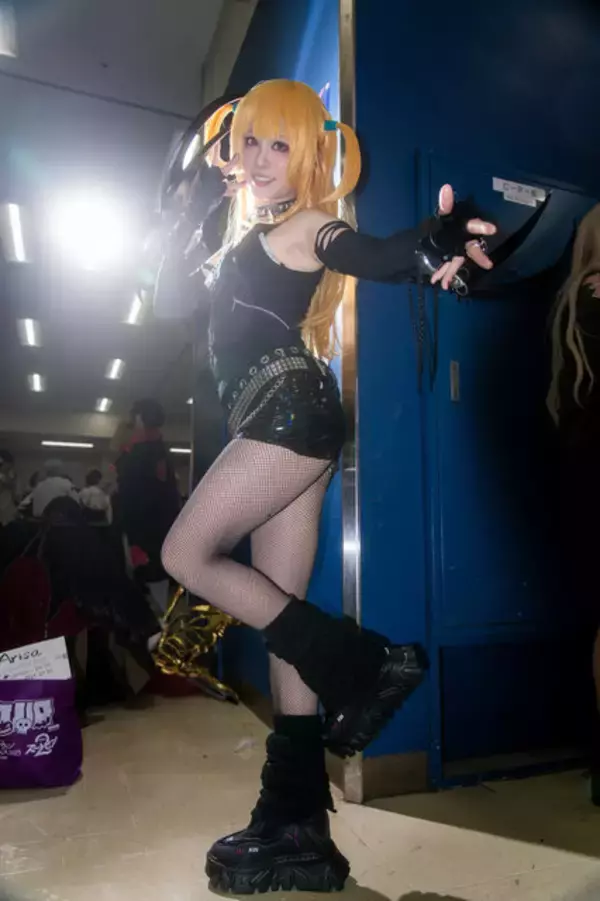 「【コスプレ】白い柔肌に細いウエストが美しい『鳴潮』ガルブレーナ！バイオやミサミサまで「池ハロ2025」美麗レイヤー8選【写真42枚】」の画像