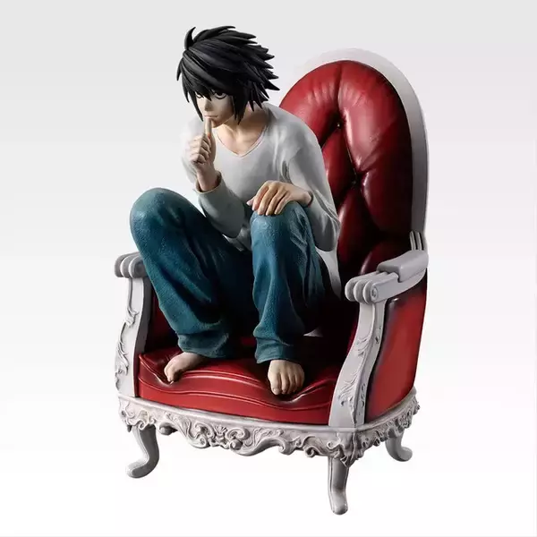 「一番くじ「 DEATH NOTE」がオンラインでも買える！夜神月、Lが表紙イラストを元に立体化、リュークのマグネットは“壁からすり抜ける”」の画像